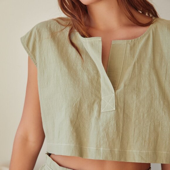 NEW - MS Sage Cropped Stitch Top - Picture 2 of 3